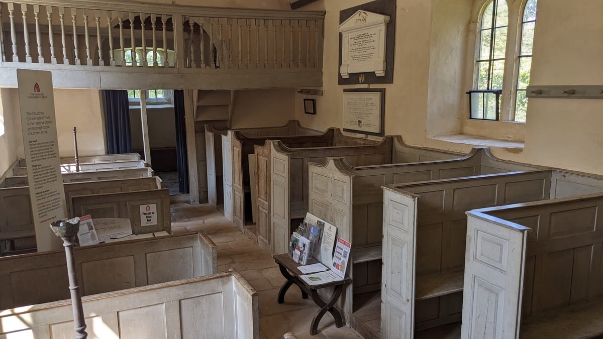 Georgina box pews
