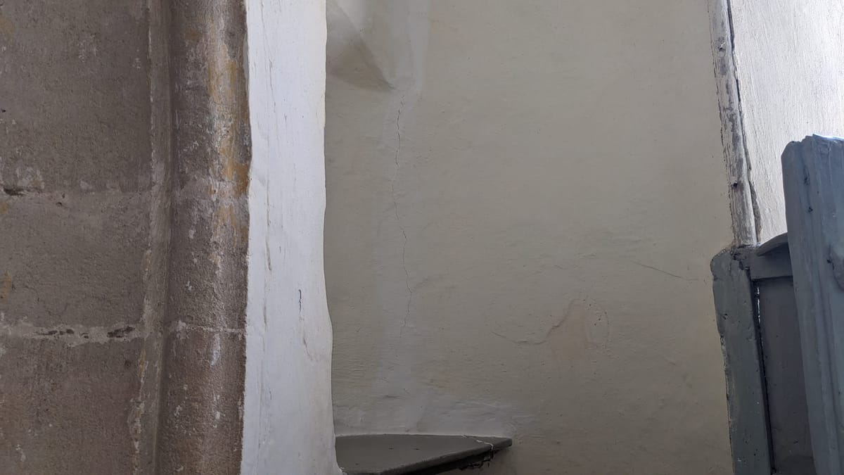 Priest seat in the recess in the Pulpit
